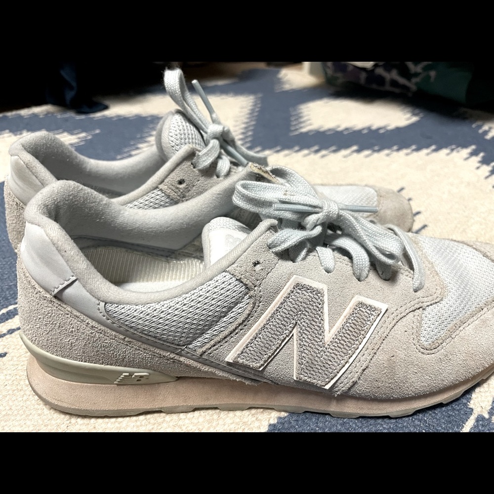 New Balance Light Blue Suede WL696LCC size 9